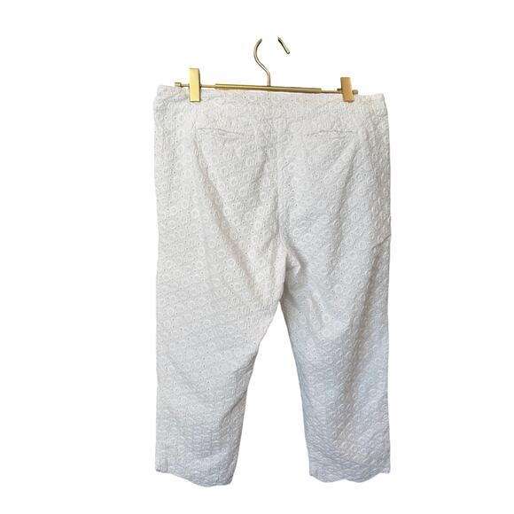 Lulu-B Textured White Cotton Capris Scalloped Hem Pockets Size 8 EUC - Picture 4 of 8